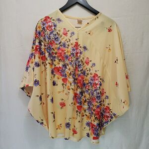 Floral Blouse 3/4 Kimono Sleeves One Size Fits All